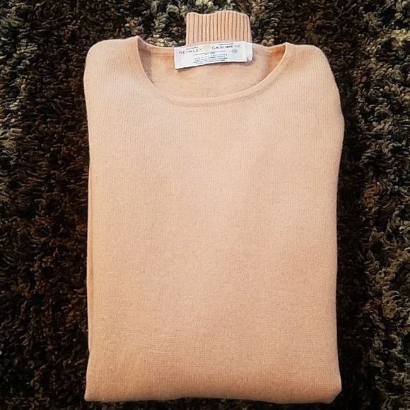 100% PURE CASHMERE soft peach colored sweater - Picture 5 of 5